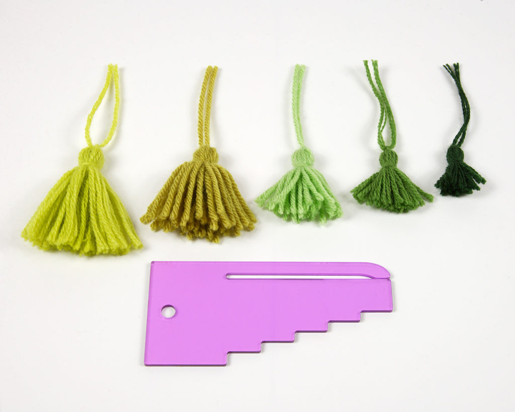 Square Plastic Tassel Maker Ajustable Tassel Tool Hand-knitting DIY  Handmade 87HB